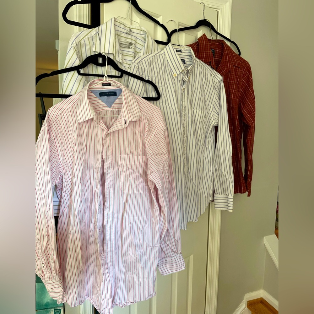 EUC lot of 4 men’s Medium long sleeve button up shirts, various brands